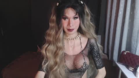 nicole online show from January 15, 7:59 am