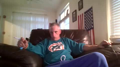 sexisgood0 online show from April 19, 12:04 pm