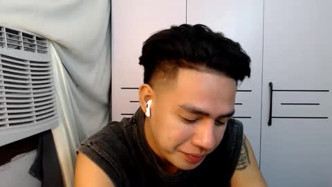 HI I AM JAMESPLEASE LET ME DO SOME HOT SHOWS FOR YOU HERE FOR MY  SCHOOL AND FOR MY FAMILY online show from November 9, 4:55 am