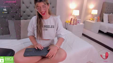 My name is sexmilla   Dont forget to follow me online show from January 25, 8:42 pm