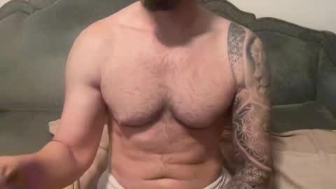 Snapshot of sexologistbull chatting on May 5, 6:38 pm SexologistBull online show from May 5, 6:38 pm