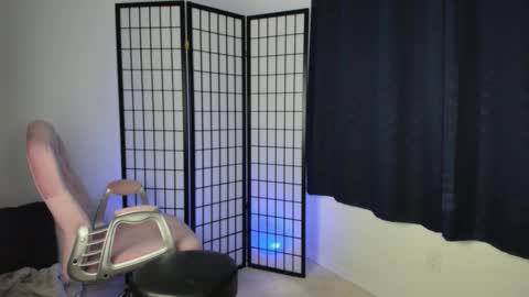 Snapshot of sexpotjess chatting on October 28, 10:34 pm Sexpot Jess online show from October 28, 10:34 pm