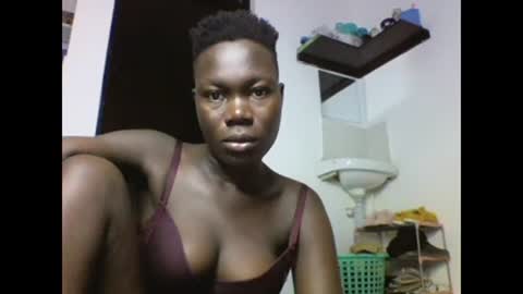 Snapshot of sexqueen02 chatting on January 25, 3:19 am sexqueen02 online show from January 25, 3:19 am