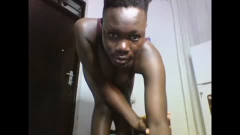 Snapshot of sexqueen02 chatting on January 25, 8:21 am sexqueen02 online show from January 25, 8:21 am