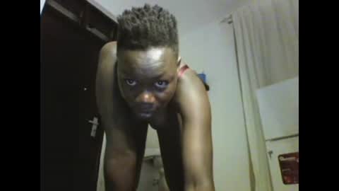 Snapshot of sexqueen02 chatting on January 26, 12:26 am sexqueen02 online show from January 26, 12:26 am