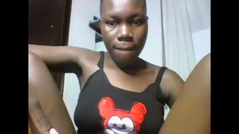 Snapshot of sexqueen02 chatting on January 30, 5:09 am sexqueen02 online show from January 30, 5:09 am