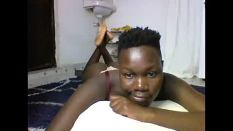 Snapshot of sexqueen02 chatting on February 1, 8:08 am sexqueen02 online show from February 1, 8:08 am