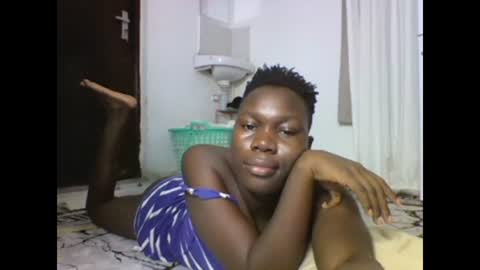 Snapshot of sexqueen02 chatting on February 16, 7:27 pm sexqueen02 online show from February 16, 7:27 pm