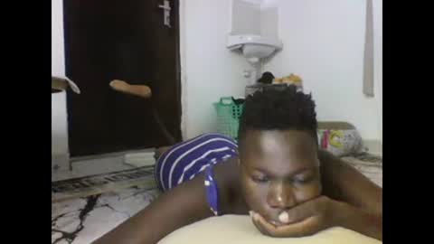 Snapshot of sexqueen02 chatting on February 18, 2:27 pm sexqueen02 online show from February 18, 2:27 pm