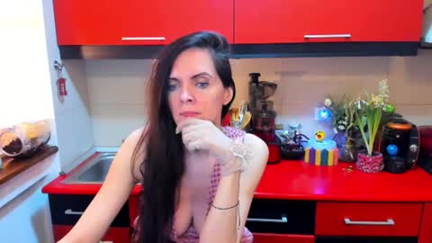 sexqueen1111 online show from February 9, 10:00 pm