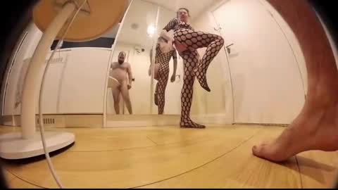 Snapshot of sextilyon chatting on February 19, 11:28 am sextilyon online show from February 19, 11:28 am