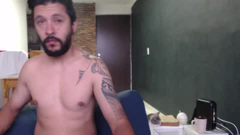 Snapshot of sexual_devils chatting on May 2, 11:04 am sexual_devils online show from May 2, 11:04 am