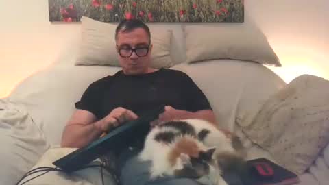 Sexurbation online show from April 15, 7:10 pm