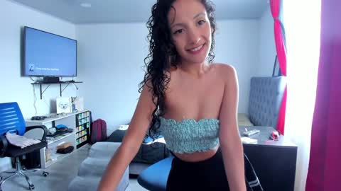 Jax and Lu online show from January 6, 3:29 pm