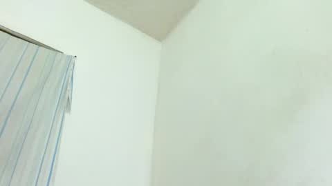 Snapshot of sexx_trip chatting on December 2, 3:58 pm Axel online show from December 2, 3:58 pm