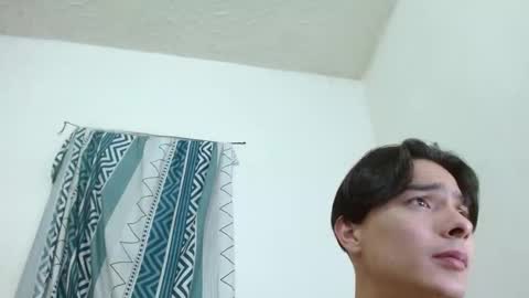 Snapshot of sexx_trip chatting on December 26, 3:20 pm Axel online show from December 26, 3:20 pm