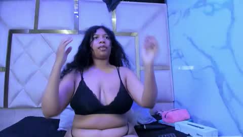Snapshot of sexxtaty chatting on May 28, 2:36 pm Sexxtaty online show from May 28, 2:36 pm