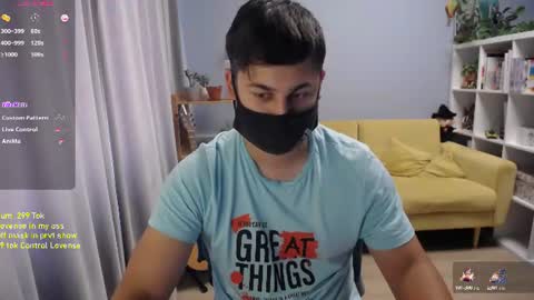 Snapshot of sexxxdickbig chatting on July 14, 7:57 am Tommy online show from July 14, 7:57 am