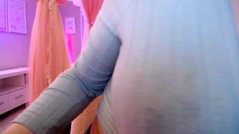 Snapshot of sexxxyprincess chatting on October 23, 1:38 am Princess online show from October 23, 1:38 am