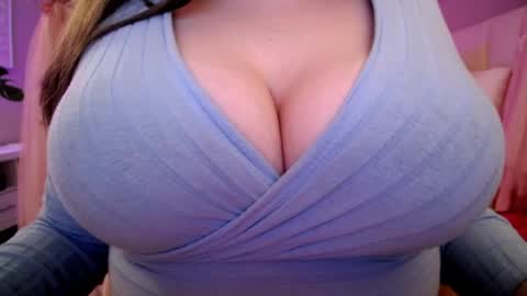 Princess online show from April 3, 4:10 am