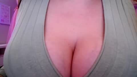 Snapshot of sexxxyprincess chatting on June 20, 2:58 am Princess online show from June 20, 2:58 am