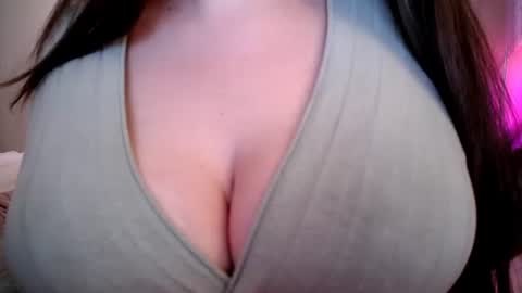 Snapshot of sexxxyprincess chatting on July 31, 2:33 am Princess online show from July 31, 2:33 am