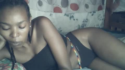 sexxy_curvy23 online show from March 24, 3:55 am