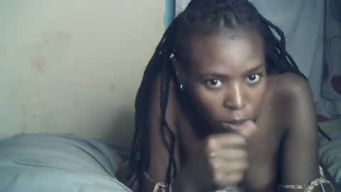 sexxy_curvy23 online show from June 27, 5:23 am