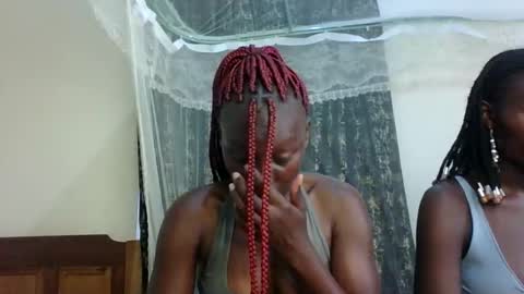 Snapshot of sexxy_melmine chatting on April 26, 11:30 am Dolly online show from April 26, 11:30 am