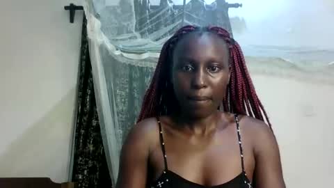 Snapshot of sexxy_melmine chatting on May 8, 12:16 am Dolly online show from May 8, 12:16 am