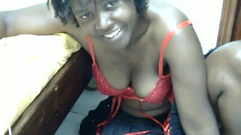 Snapshot of sexxy_princess19 chatting on July 28, 11:28 am Trisha online show from July 28, 11:28 am