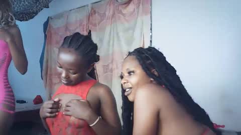 Snapshot of sexxydivah chatting on March 28, 10:26 am sexxydivah online show from March 28, 10:26 am