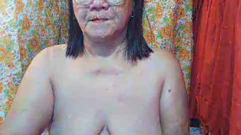 misslovely j online show from December 17, 1:00 am