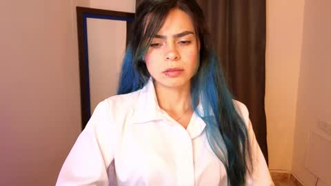  Angie   online show from October 5, 11:35 pm