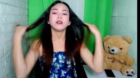 Jessica online show from April 17, 6:22 pm