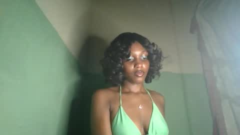 Snapshot of sexy41646 chatting on January 12, 10:48 pm sexy41646 online show from January 12, 10:48 pm