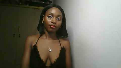 Snapshot of sexy41646 chatting on March 16, 10:03 pm sexy41646 online show from March 16, 10:03 pm