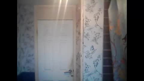 sexy787411 online show from April 2, 4:04 pm