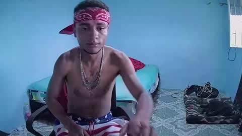 Snapshot of sexy_0boy chatting on February 18, 9:44 pm Sebastian online show from February 18, 9:44 pm