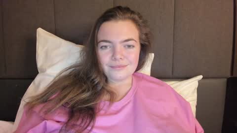 Snapshot of sexy__lizzy__ chatting on December 5, 2:42 am Hello dear. I will be glad to meet you. see you soon. online show from December 5, 2:42 am