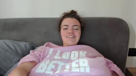Snapshot of sexy__lizzy__ chatting on October 21, 11:11 am Hello dear. I will be glad to meet you. see you soon. online show from October 21, 11:11 am