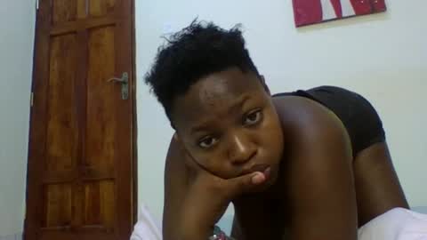 sexy_apple2 online show from October 11, 9:35 pm