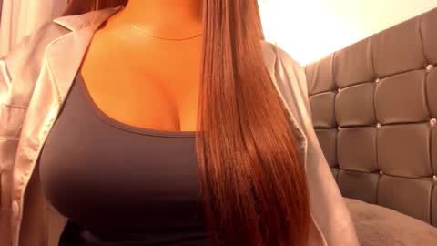 Snapshot of sexy_asian_sandy chatting on February 8, 5:00 am sandy online show from February 8, 5:00 am