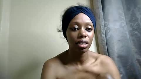 sexy_banny4 online show from May 7, 10:15 pm