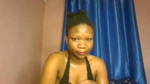 Snapshot of sexy_bellah1 chatting on May 24, 11:43 pm bellah online show from May 24, 11:43 pm