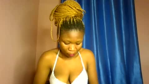 Snapshot of sexy_bellah1 chatting on August 2, 8:51 pm bellah online show from August 2, 8:51 pm