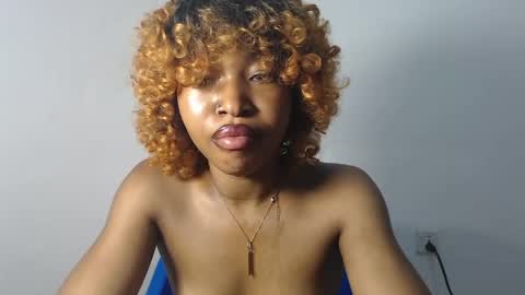 Snapshot of sexy_bluey247 chatting on April 13, 2:28 am sexy_bluey247 online show from April 13, 2:28 am