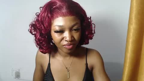 Snapshot of sexy_bluey247 chatting on May 27, 2:19 am sexy_bluey247 online show from May 27, 2:19 am