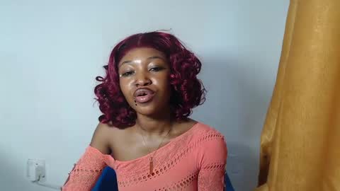 Snapshot of sexy_bluey247 chatting on June 5, 6:52 am sexy_bluey247 online show from June 5, 6:52 am