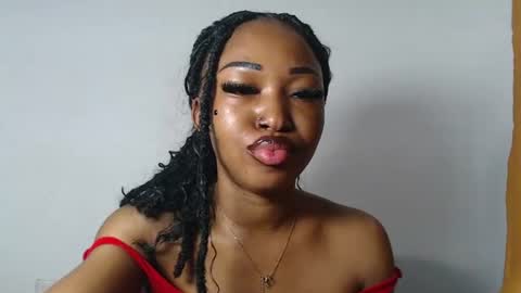 Snapshot of sexy_bluey247 chatting on June 9, 2:56 am sexy_bluey247 online show from June 9, 2:56 am